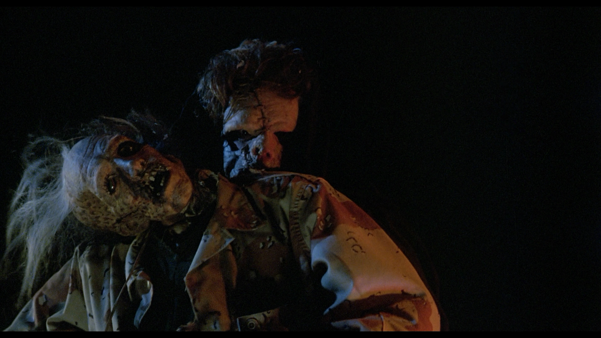 The Texas Chainsaw Massacre 2 cap 3