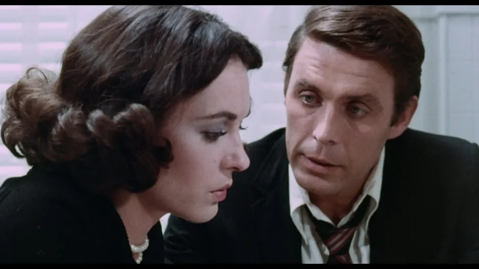 alice sweet alice review 3