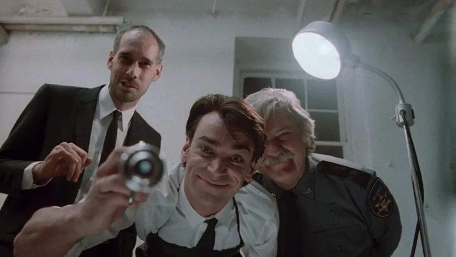 grave robbers review 1