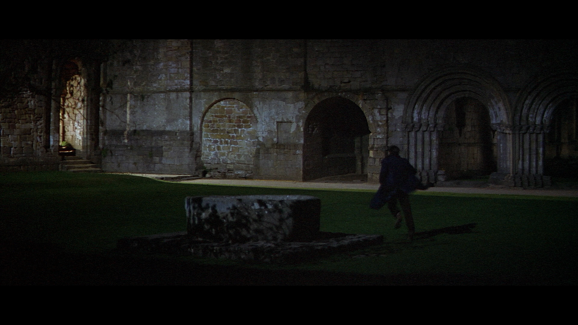 Omen III: The Final Conflict cap 10