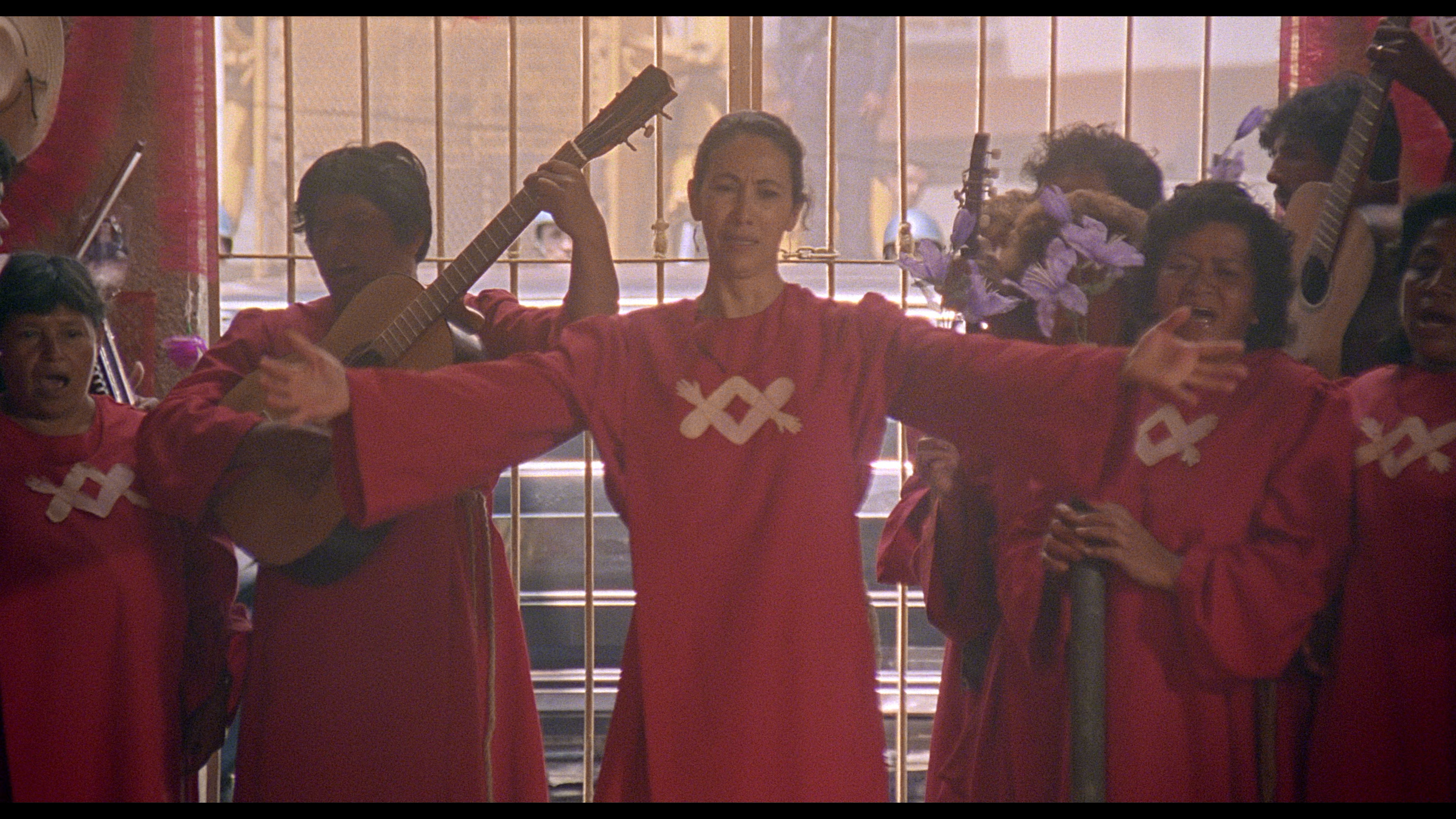 Santa Sangre 4K cap 2