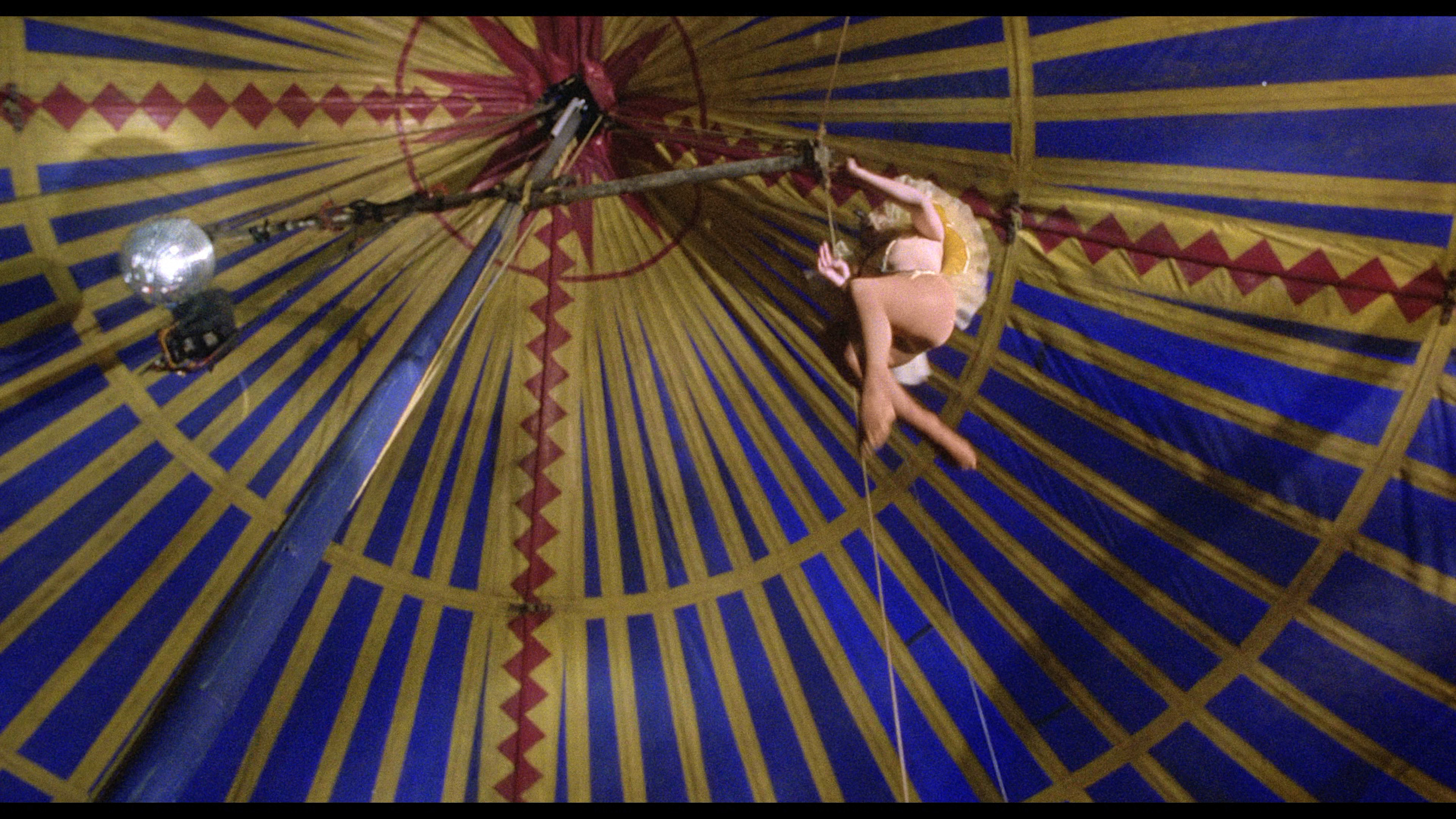 Santa Sangre 4K cap 3