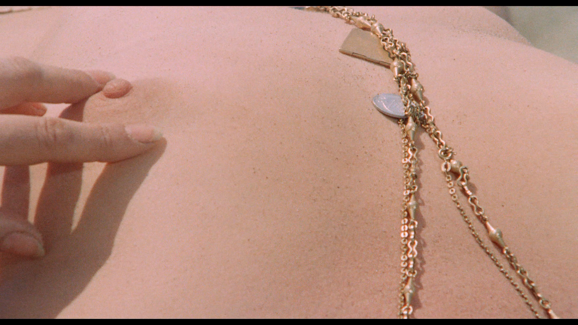 The Devil in Maddalena cap 10