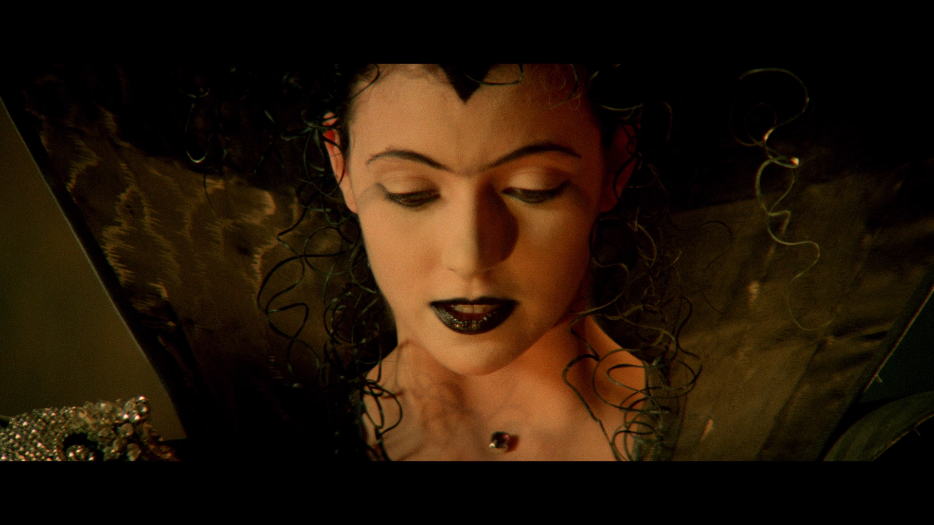 Legend Theatrical Cut screencap 11