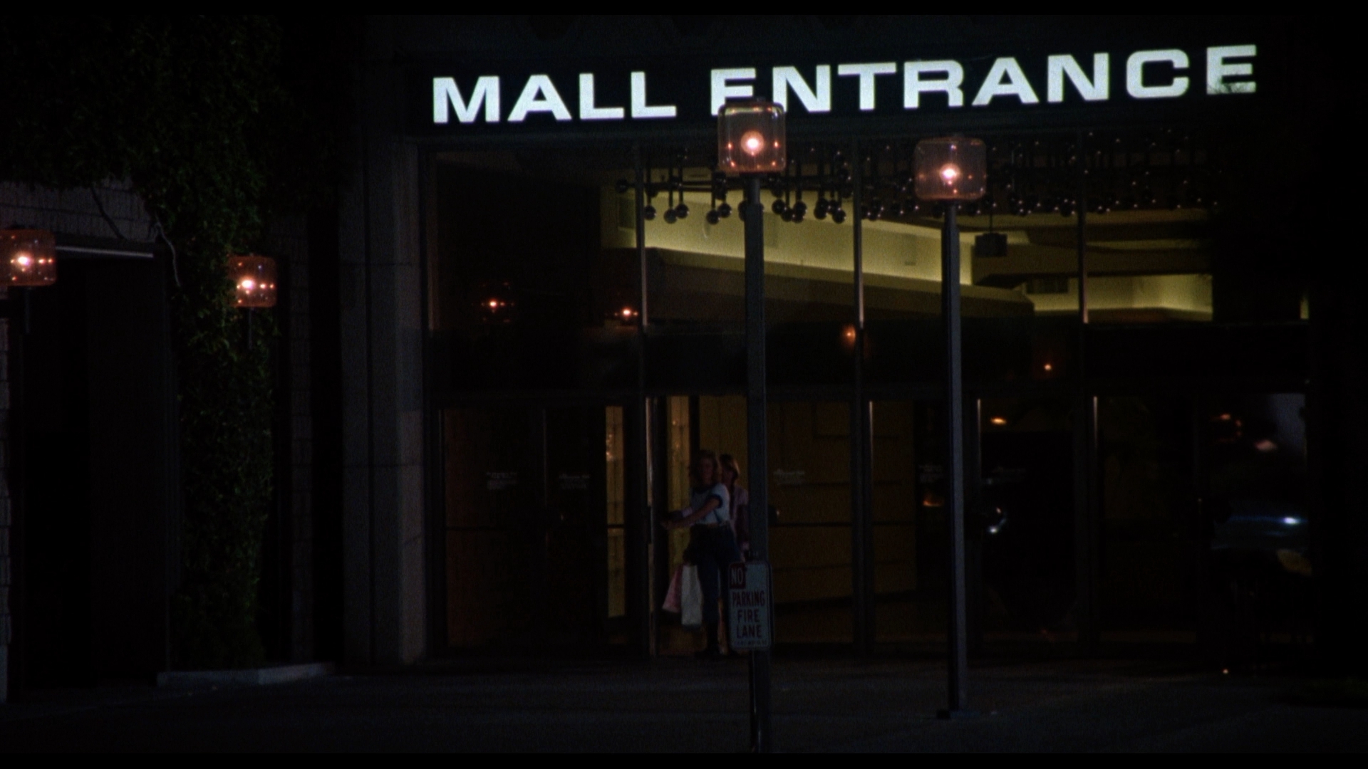 Phantom of the Mall theatrical cut cap 5