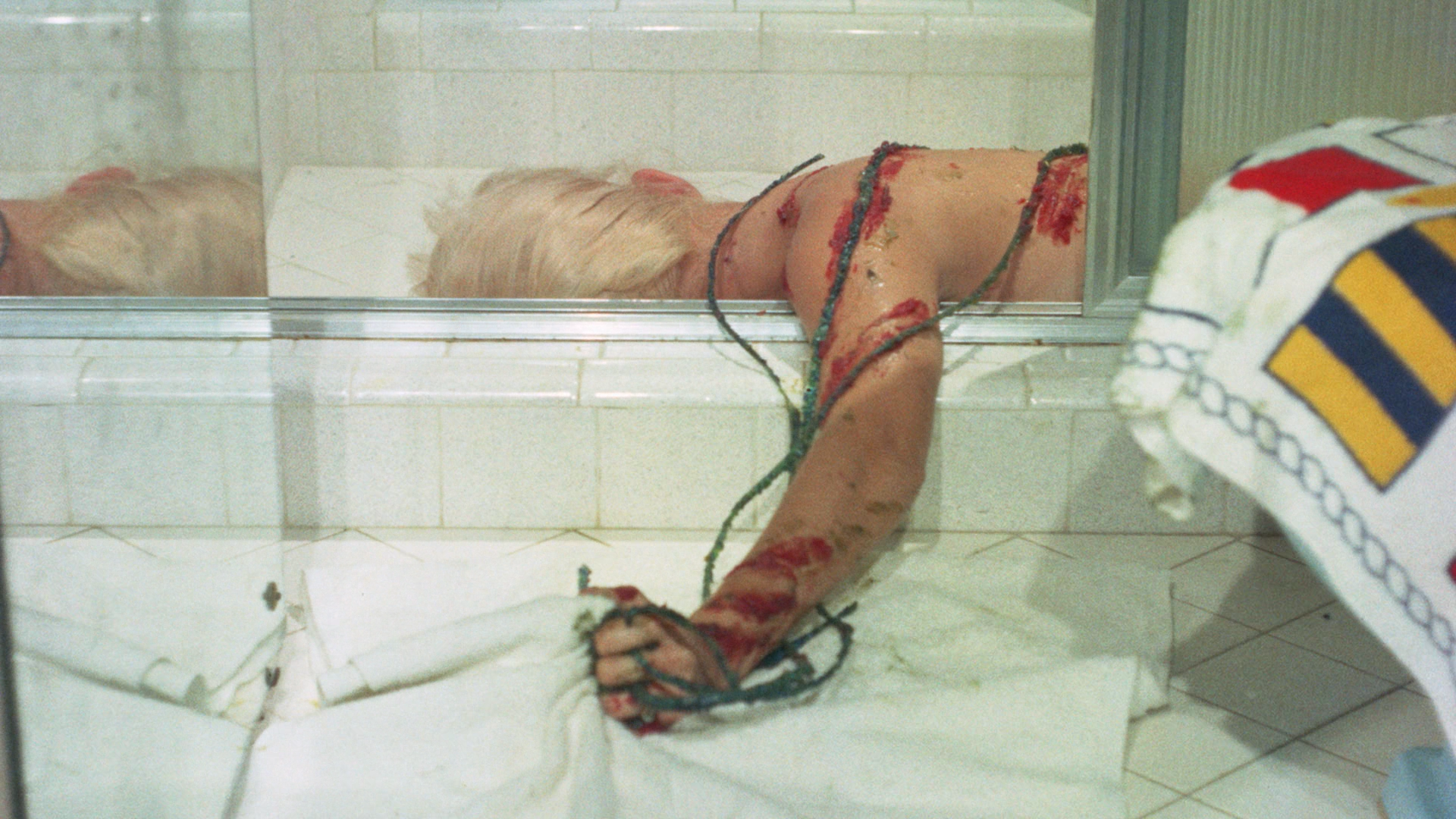 Sting of Death Blu-ray screencap 9