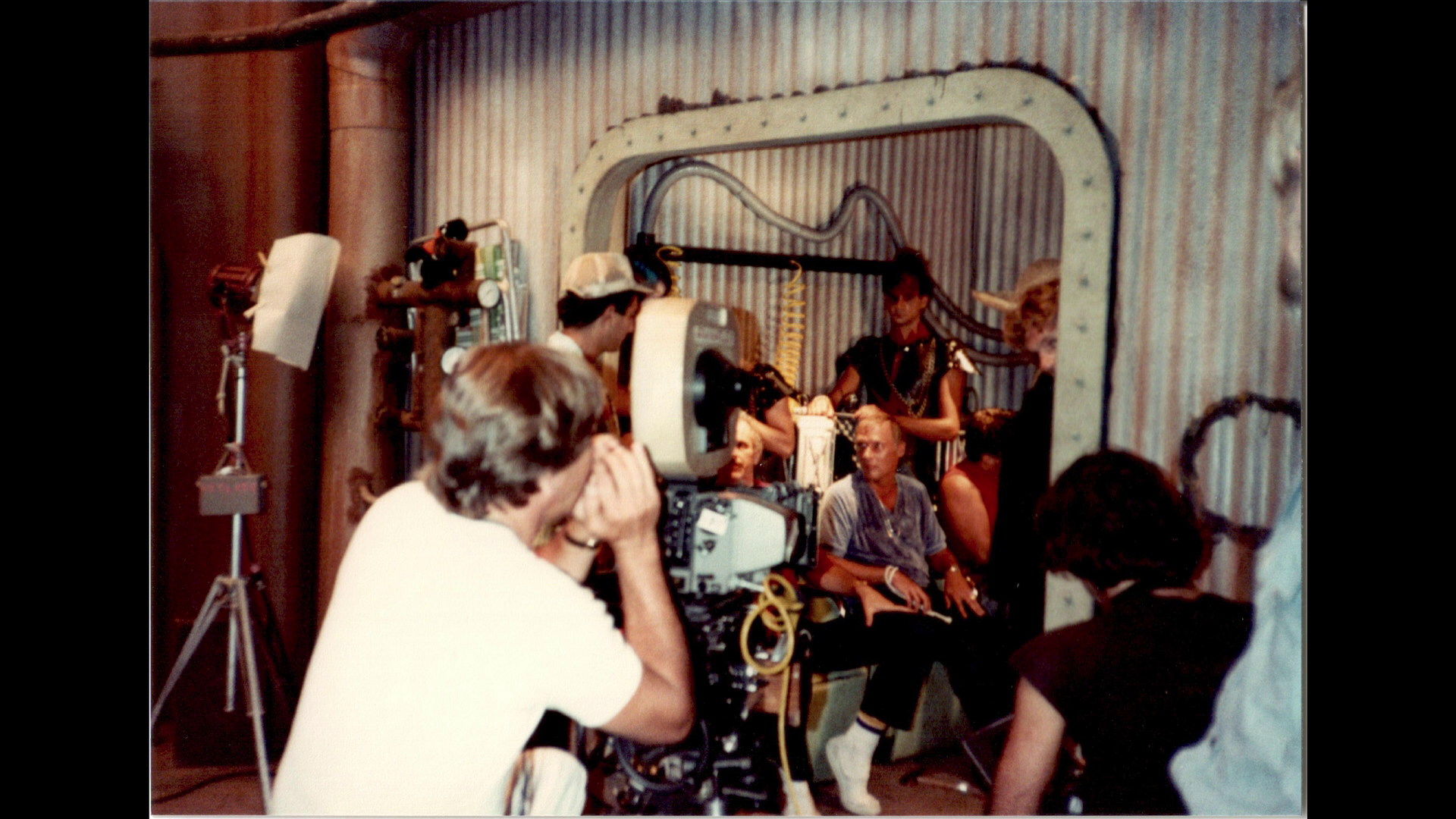 Surf II behind the scenes gallery