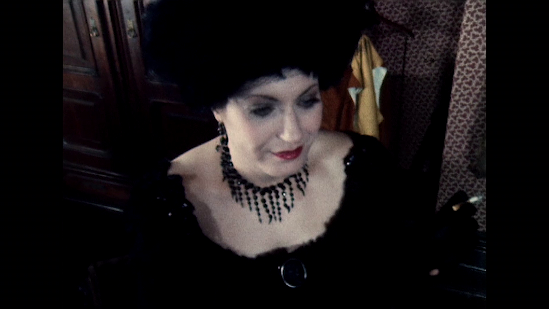 Mysteries cast and crew interviews