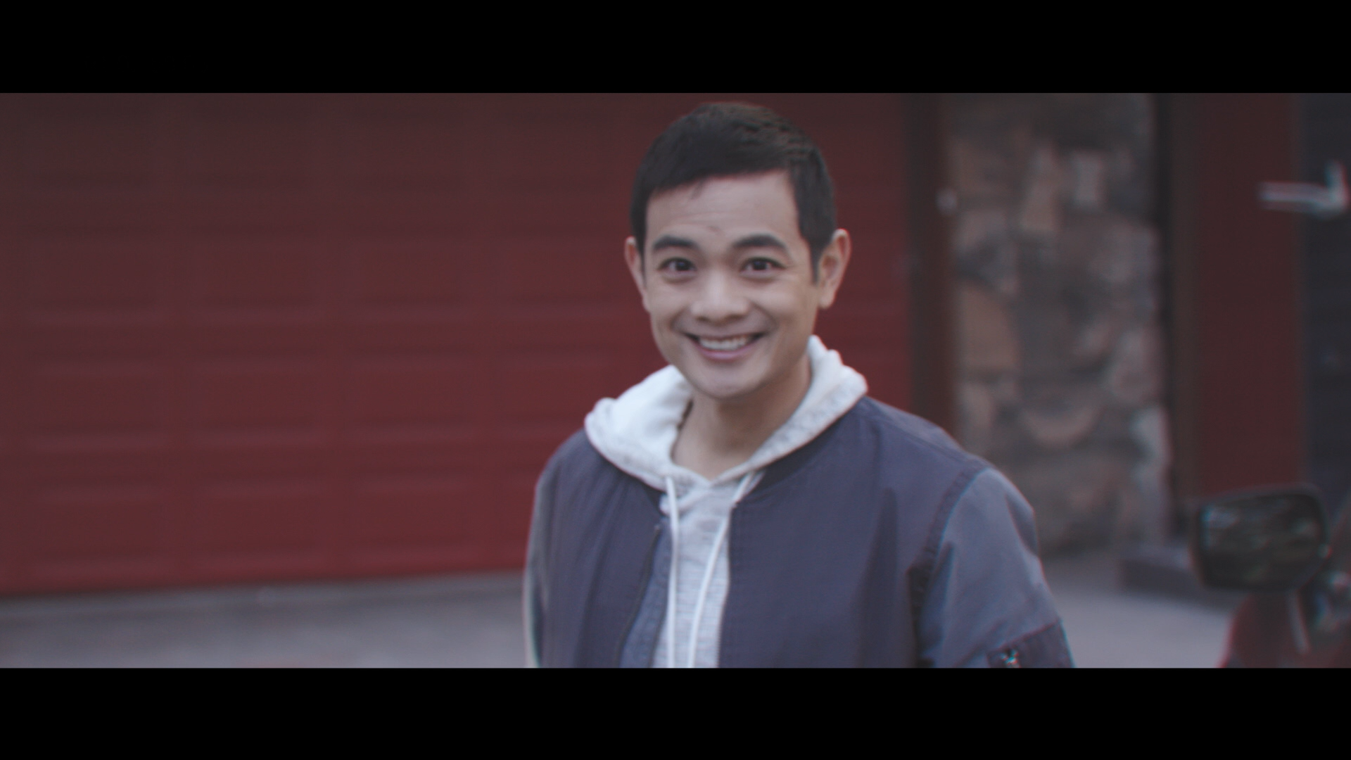 Superhost Blu-ray screencap 2