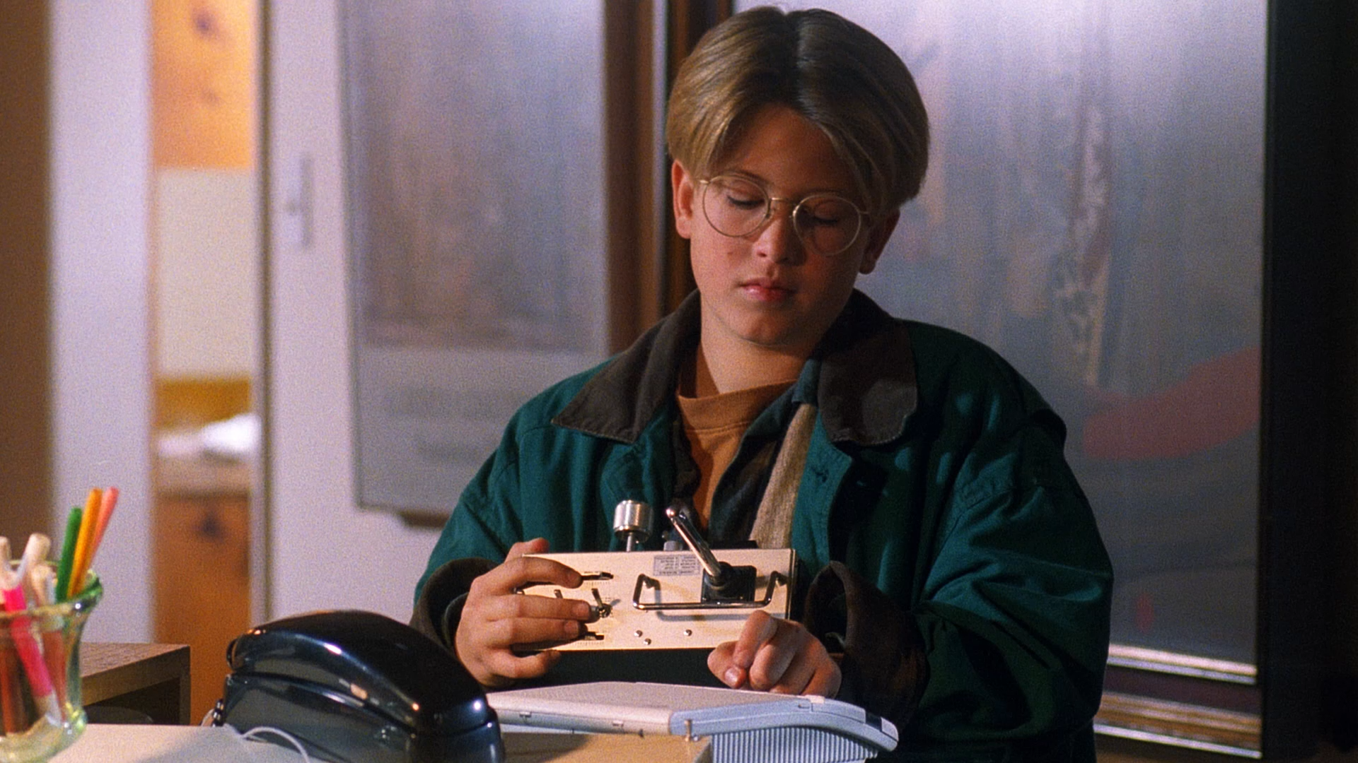 Remote Blu-ray screencap 5