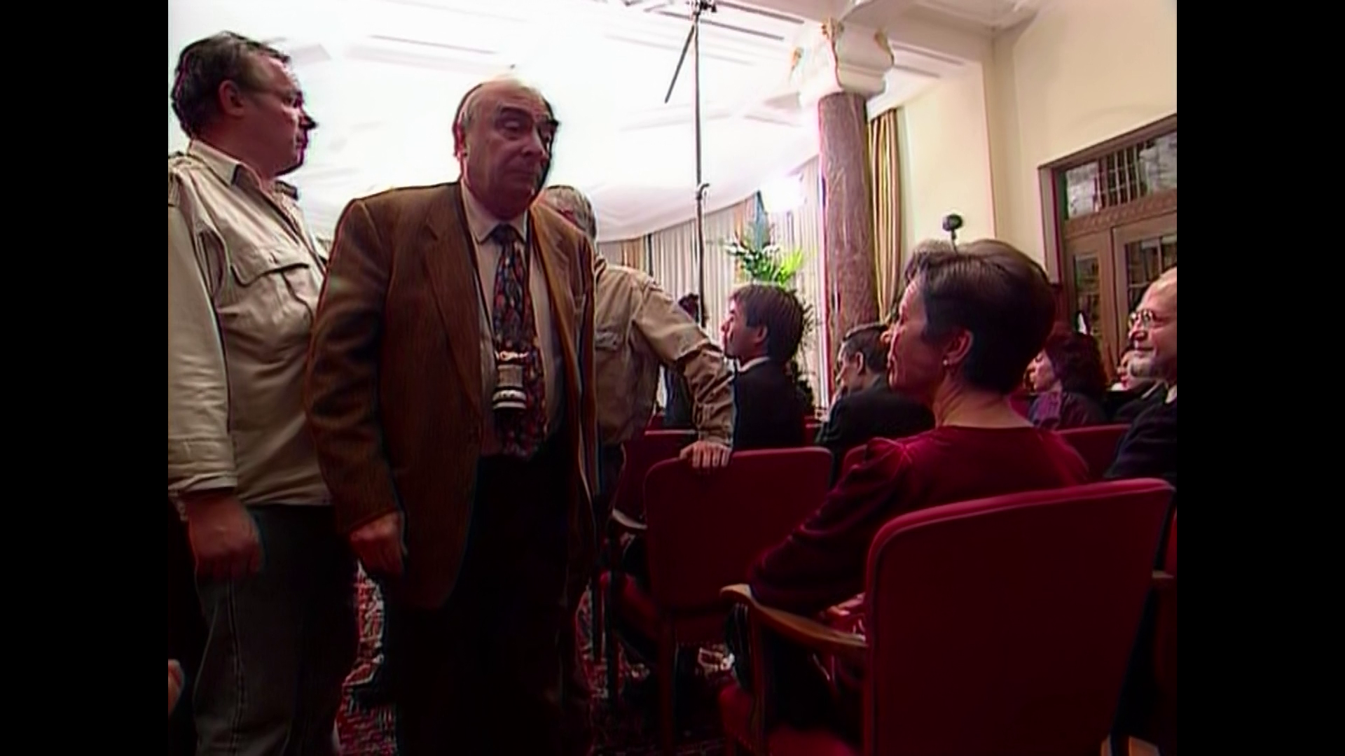 The Swindle behind the scenes footage