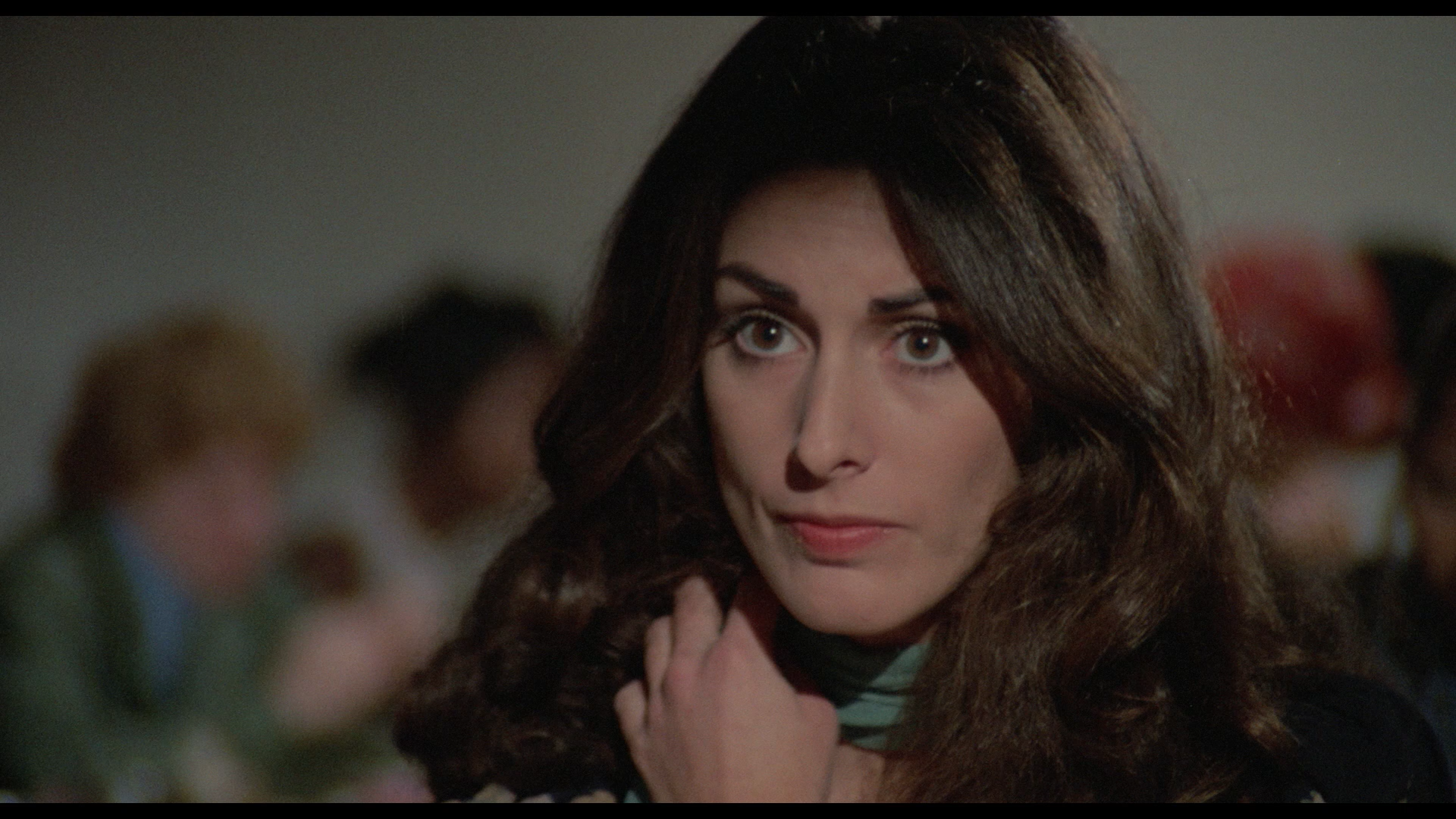 Caged Heat Blu-ray screencap 3