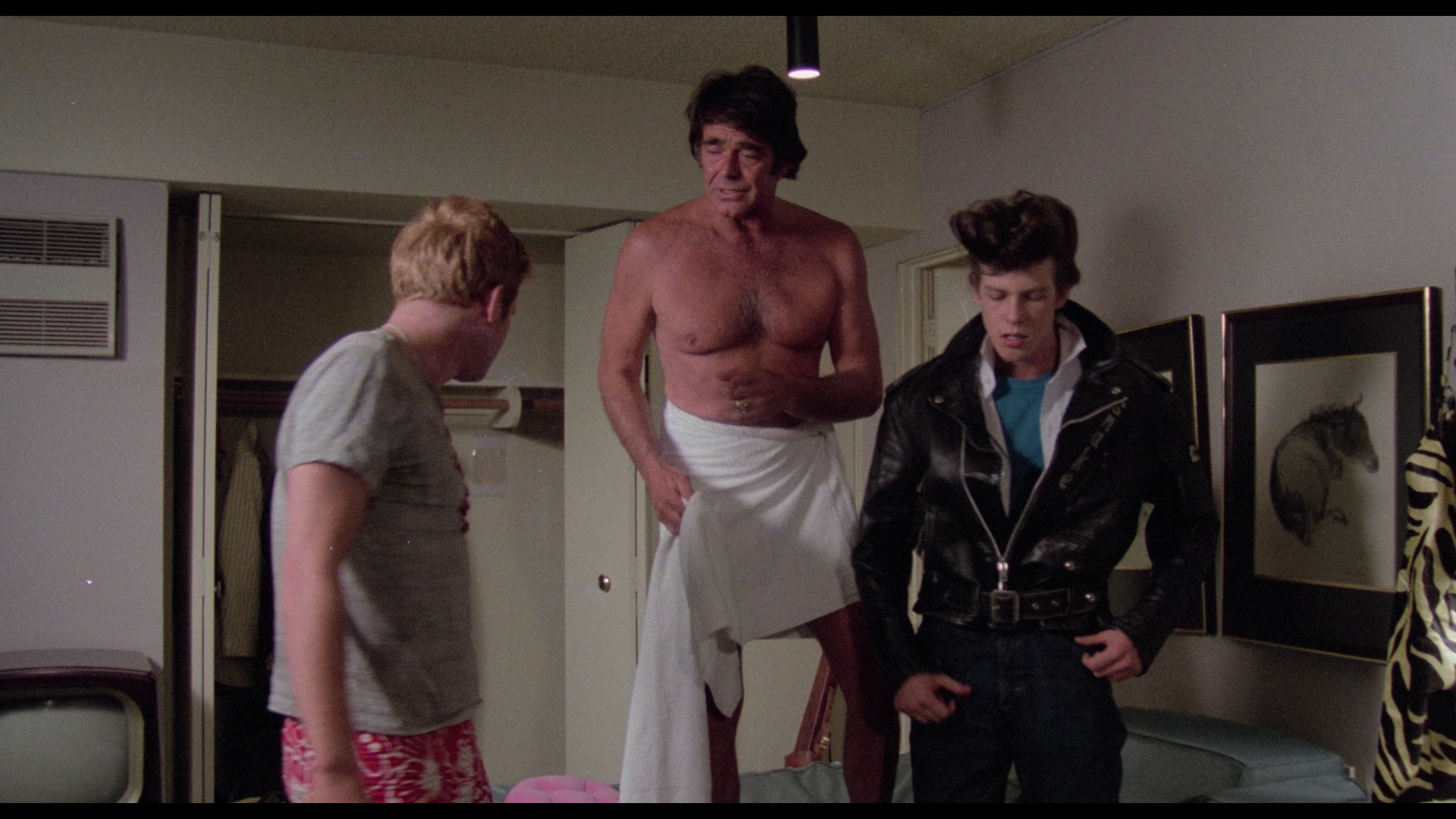 Crazy Mama Blu-ray screencap 6