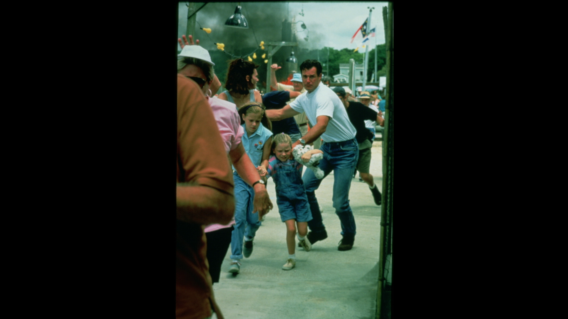 The Birds II: Land's End still gallery