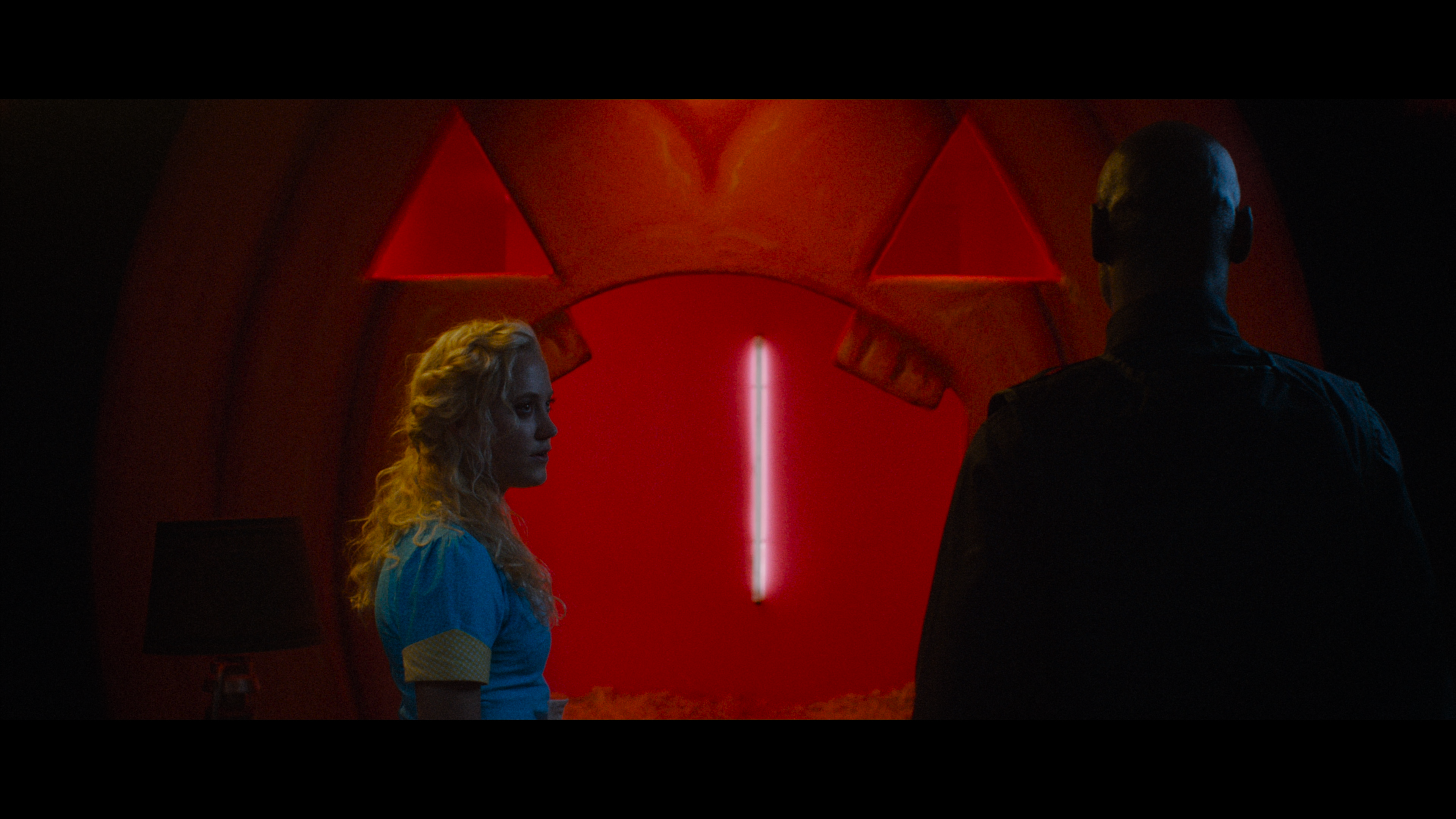 The Guest 4K UHD screencap 3