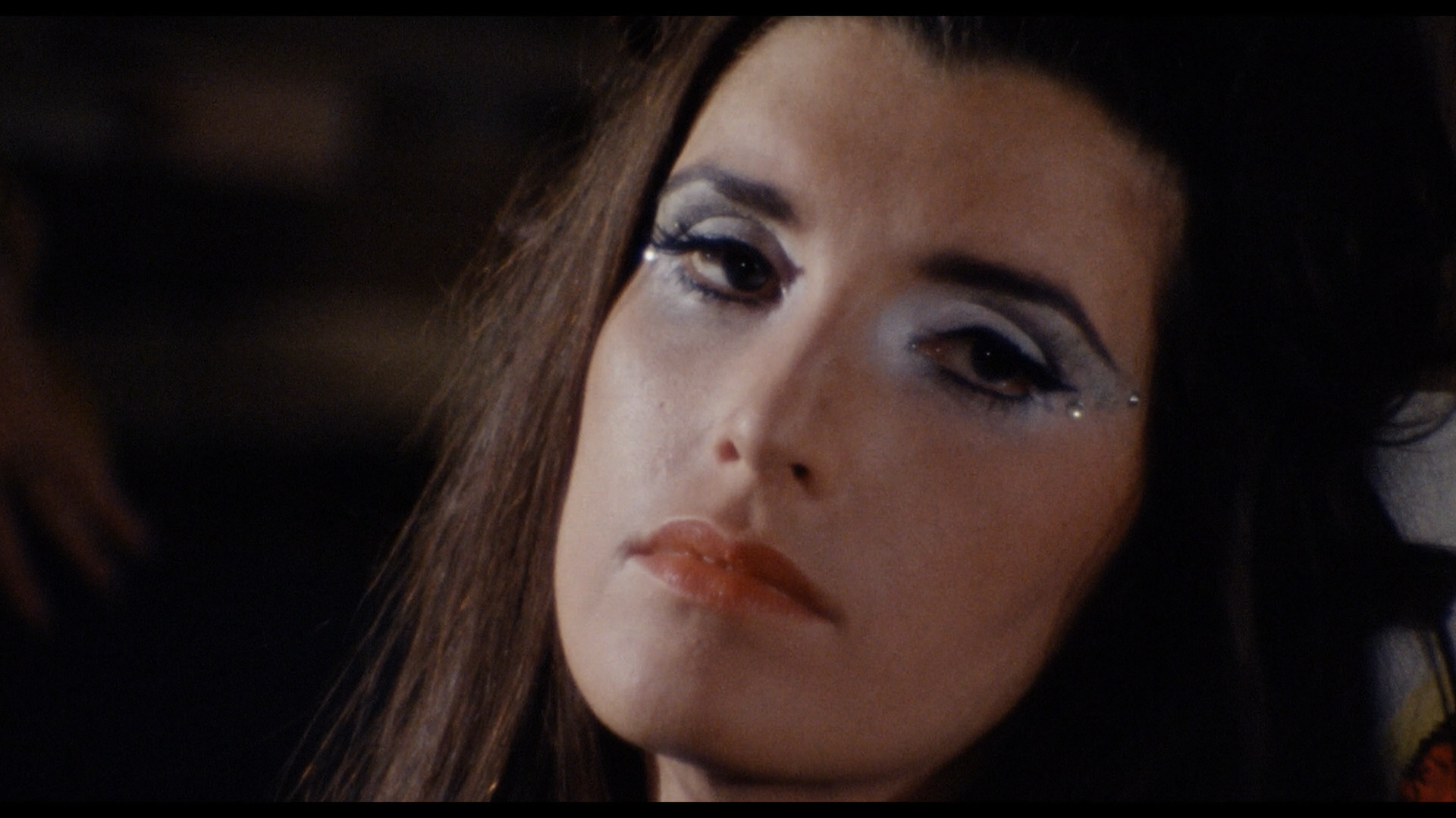 Body Fever Blu-ray screencap 8