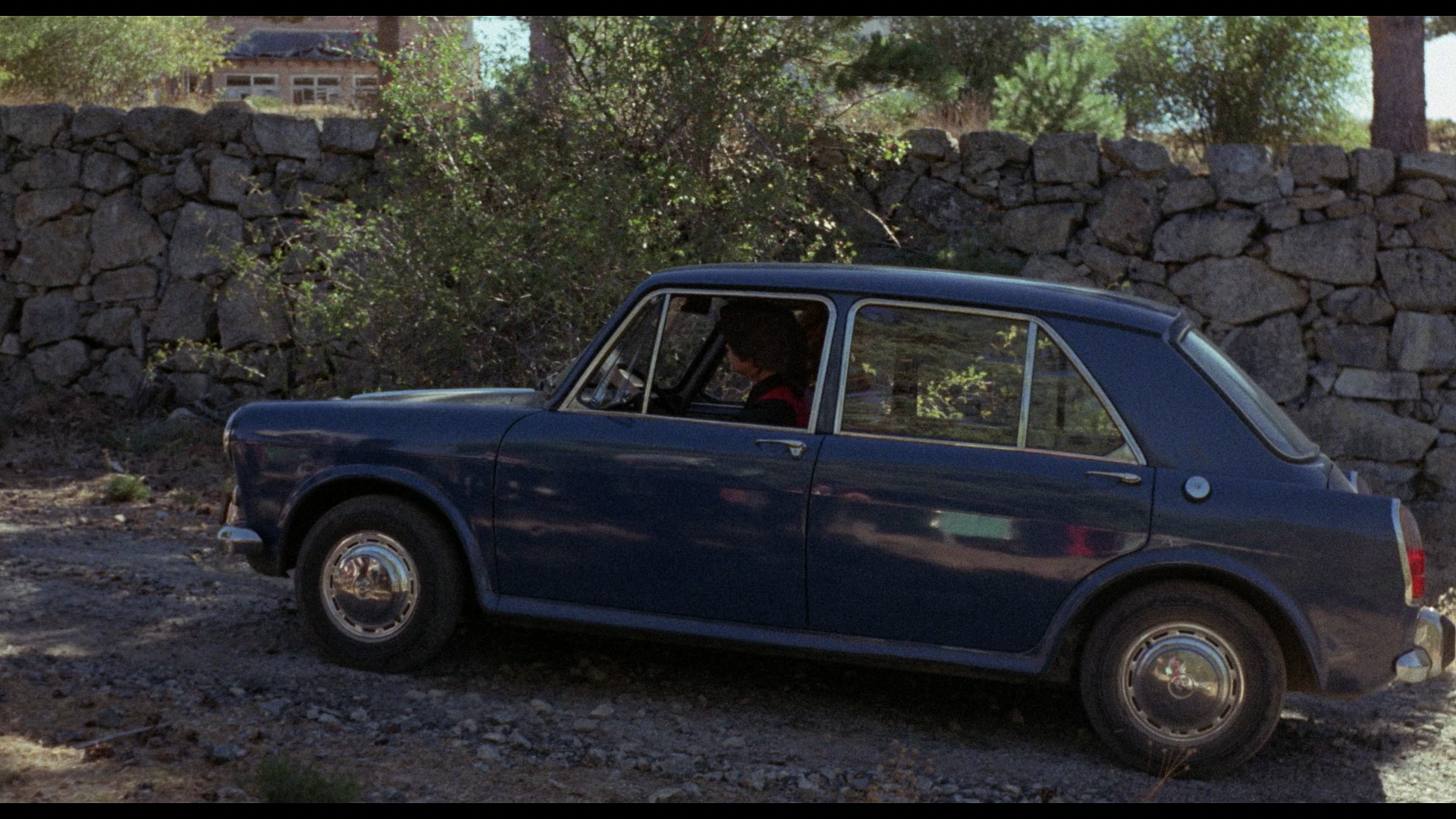 The Werewolf vs. Vampire Woman Spanish integral cut Blu-ray cap 1