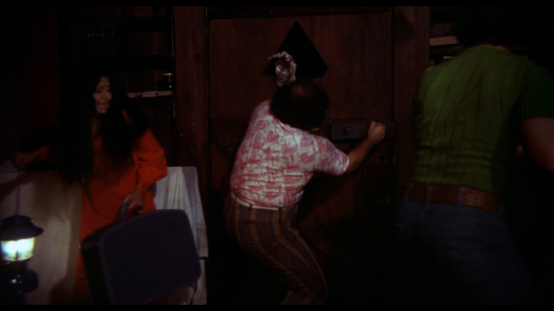 Children Shouldn't Play With Dead Things cap 9