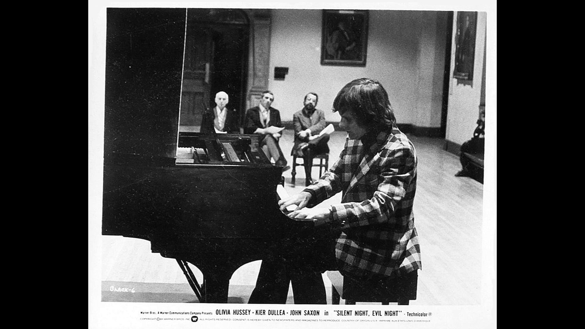 Black Christmas 4K photo gallery