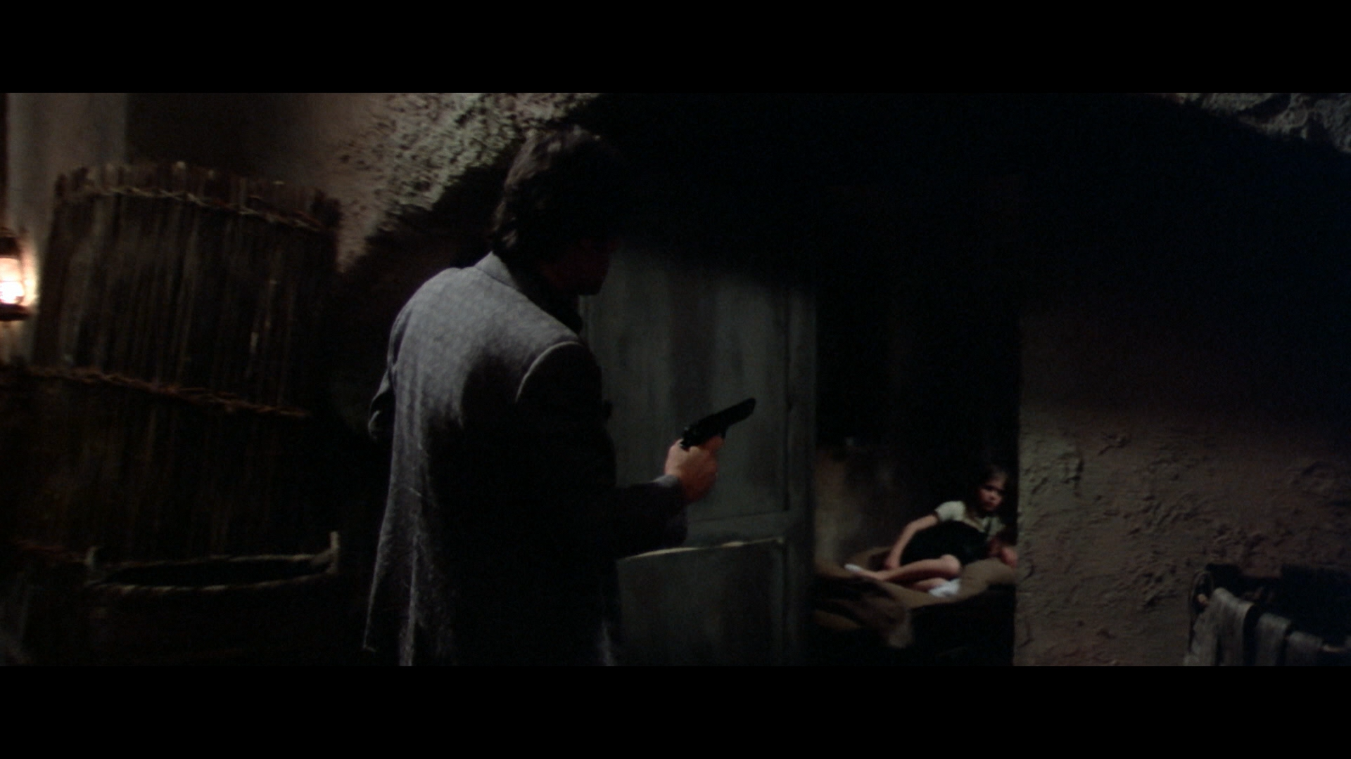 Free Hand for a Tough Cop cap 12