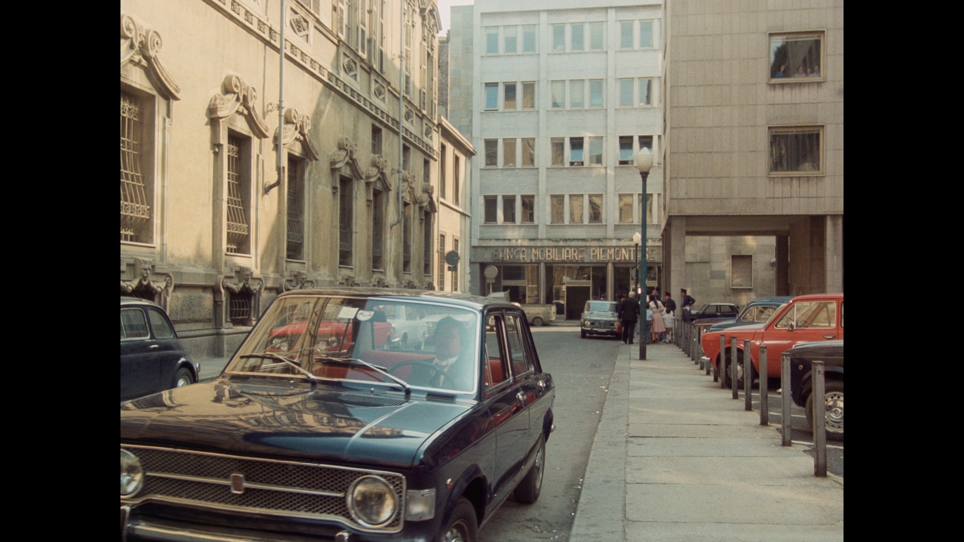 The Sunday Woman 1.33:1 version cap 3