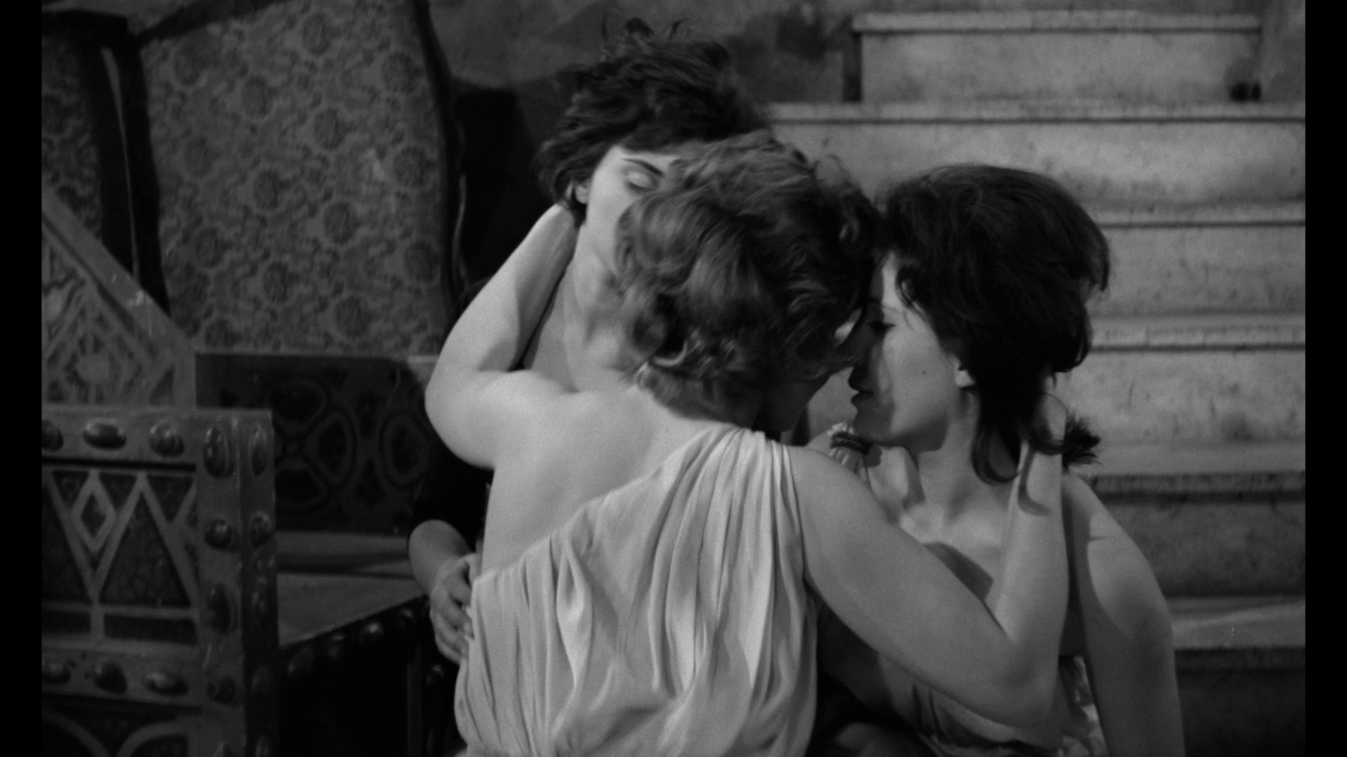 The Monster of the Opera trailer