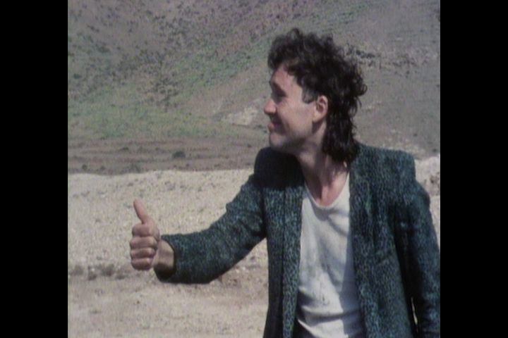 The Comic Strip Presents cap 1