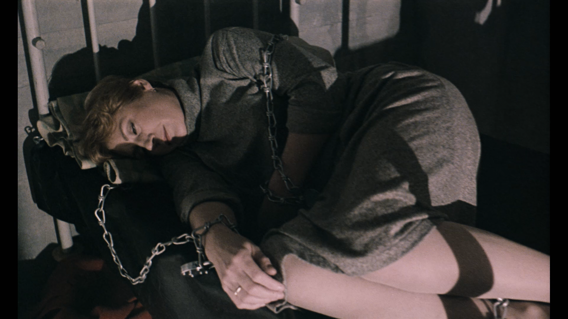 Broken Mirrors cap 6