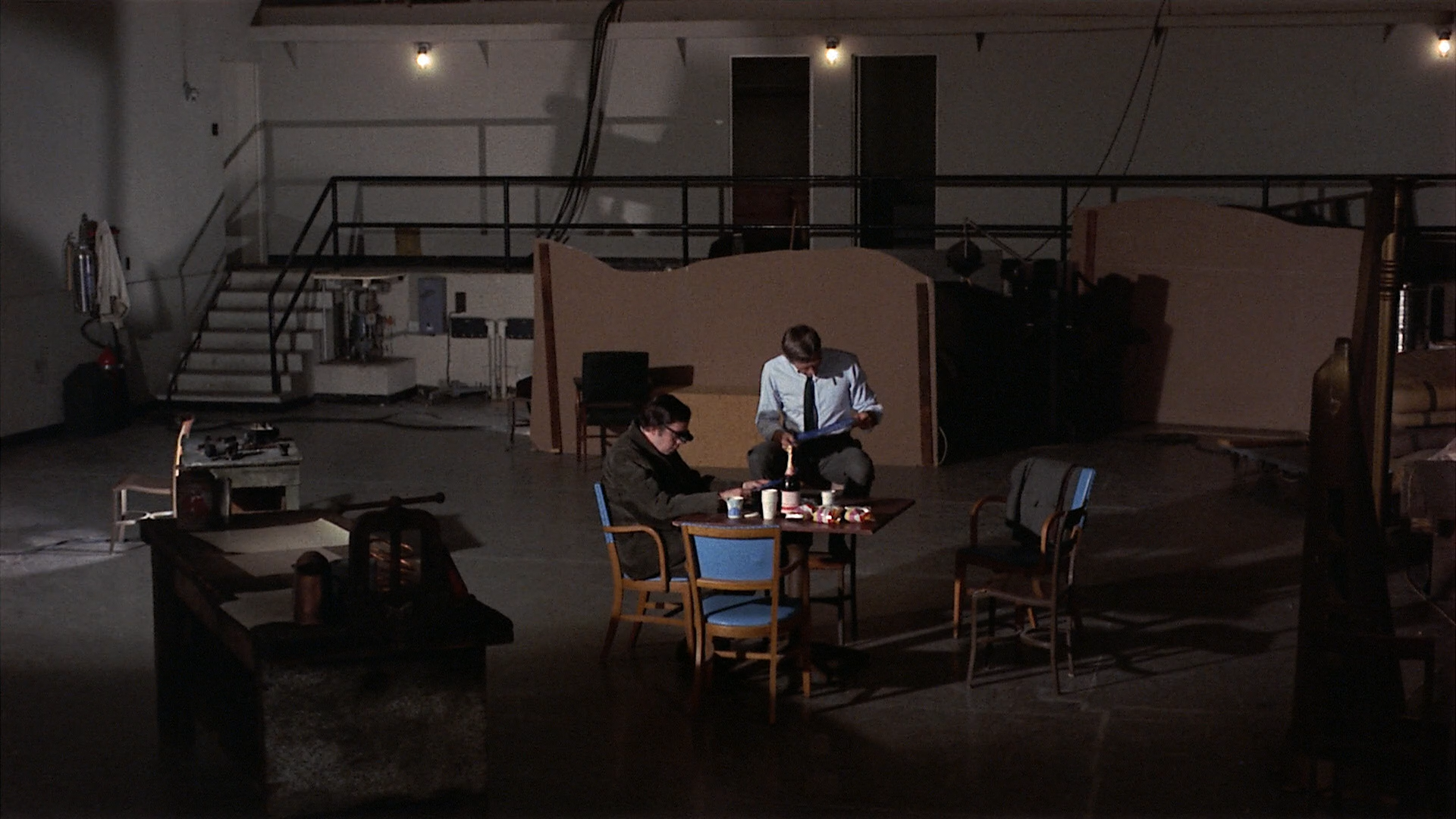 Dead Heat On a Merry-Go-Round cap 6