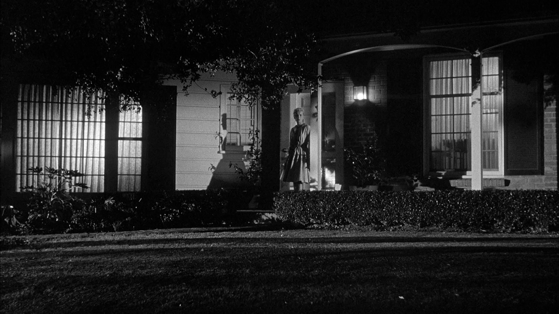 13 West Street cap 5