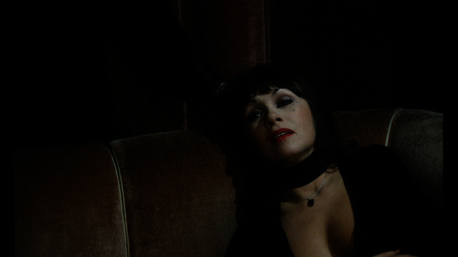 Don't Change Hands Blu-ray screencap 6