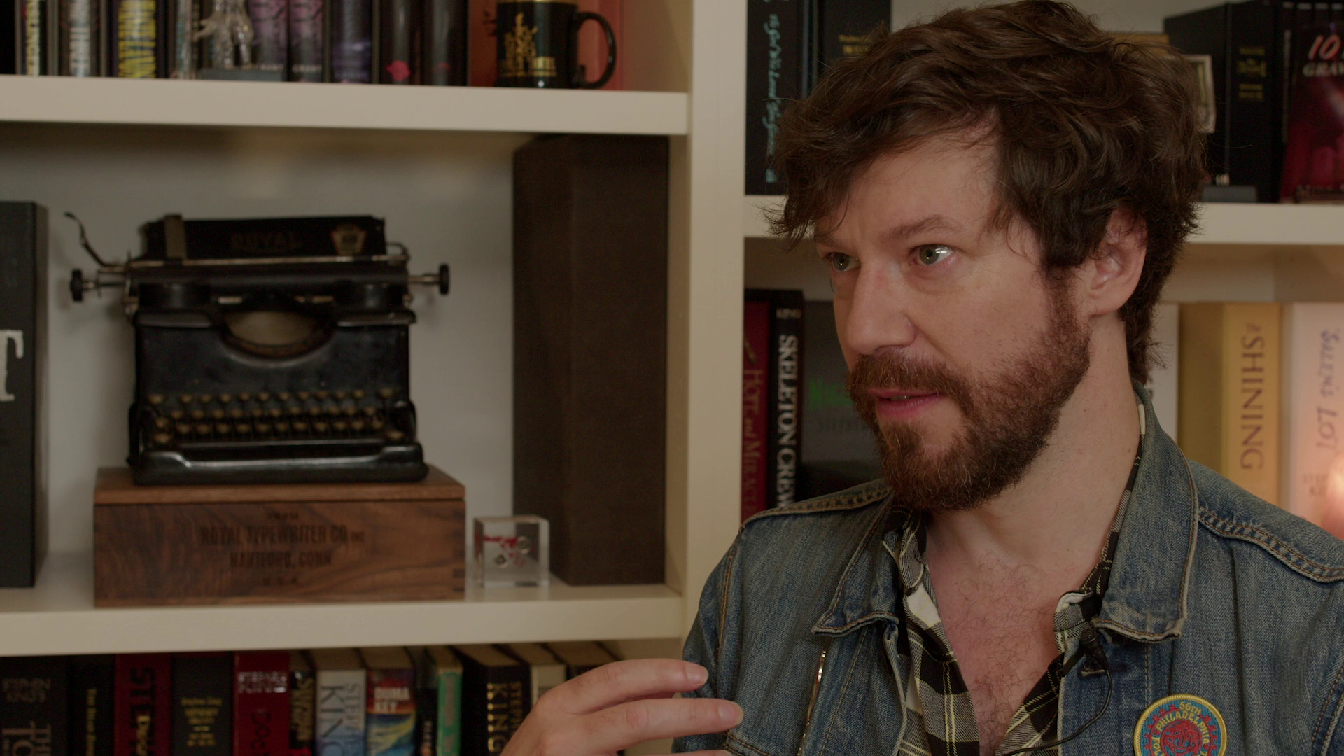 Hush 4K John Gallagher, Jr. interview