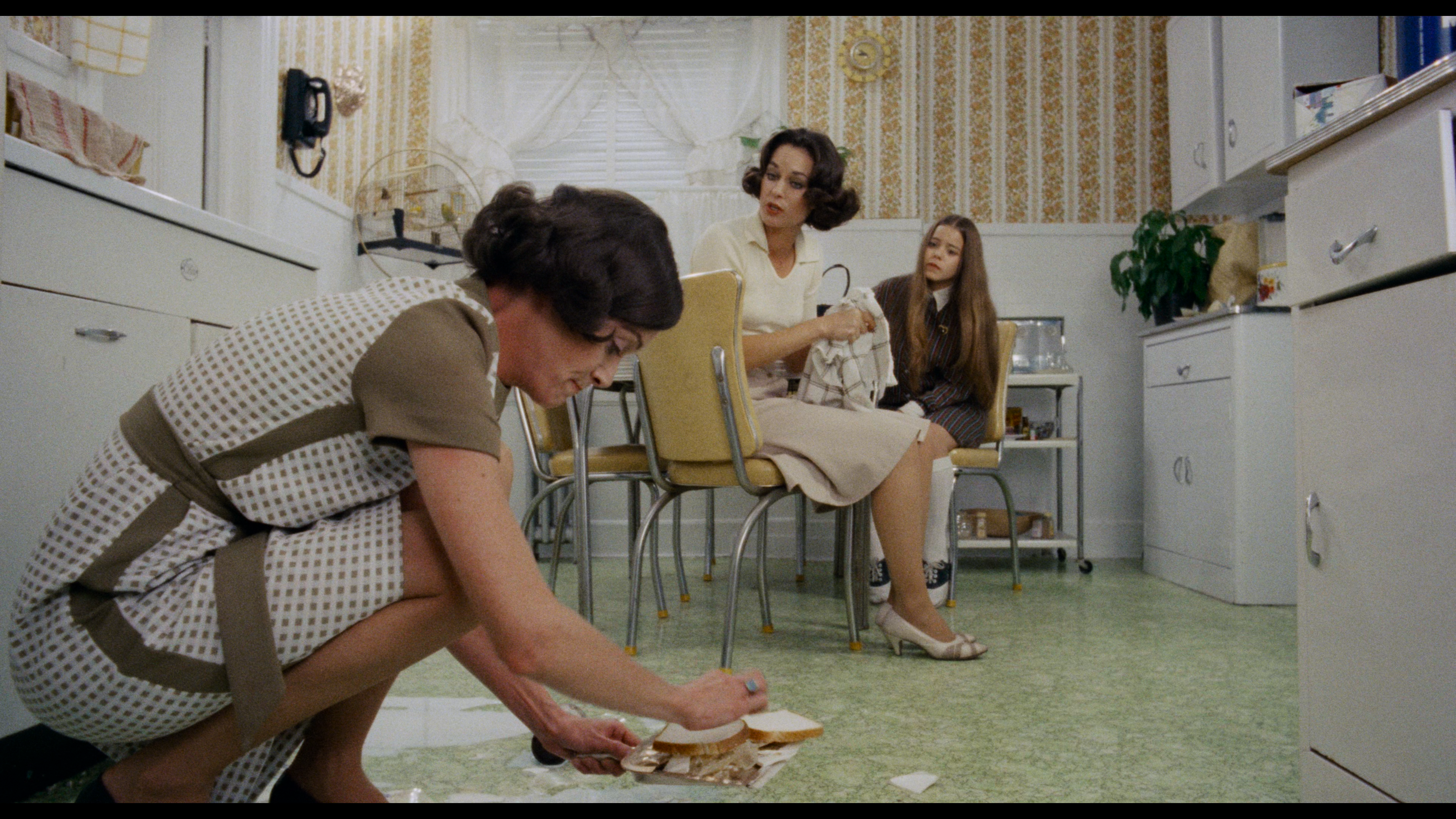 Alice, Sweet Alice 4K cap 3