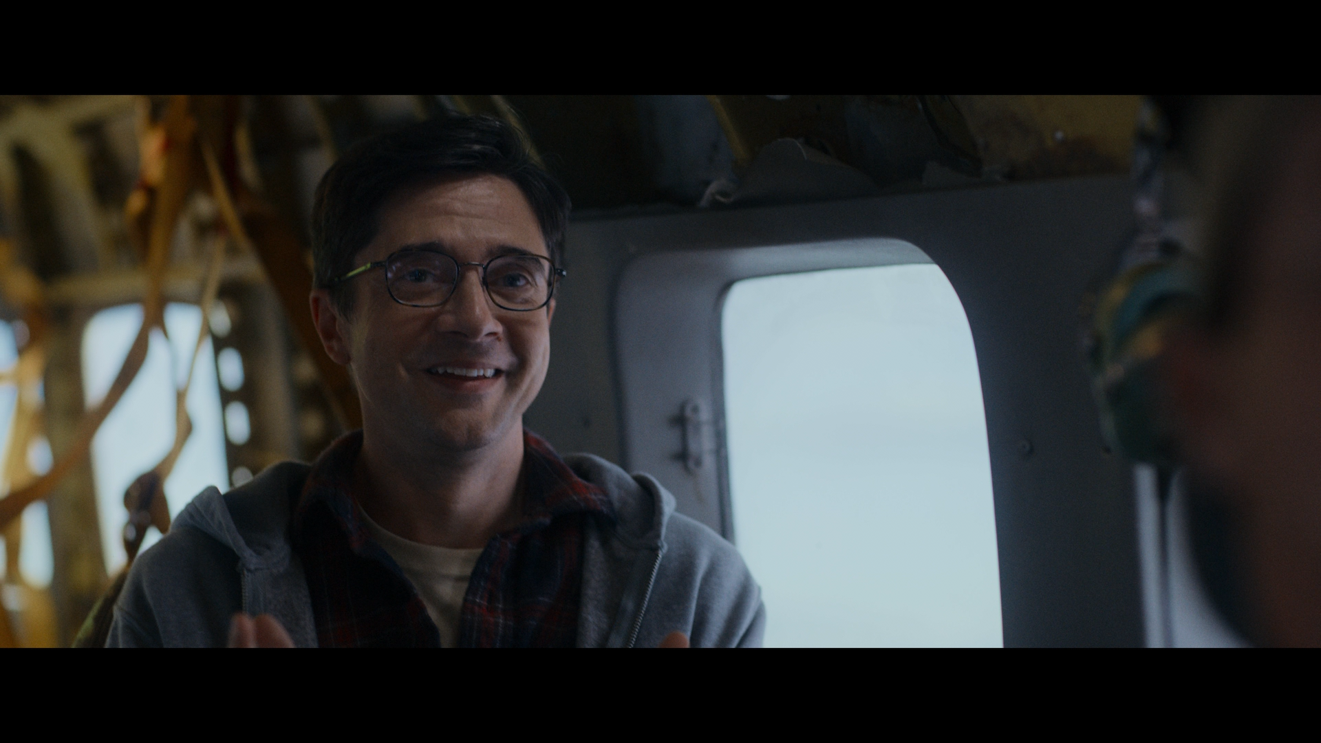 Flight Risk Blu-ray cap 2