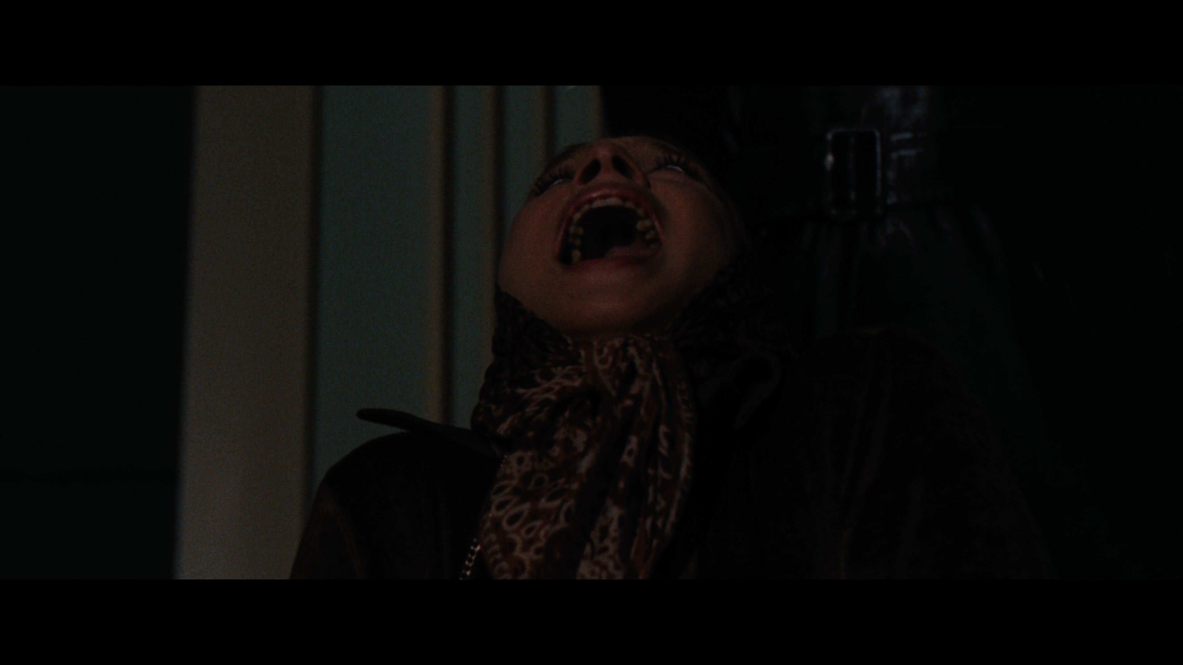 Short Night of Glass Dolls 4K cap 6