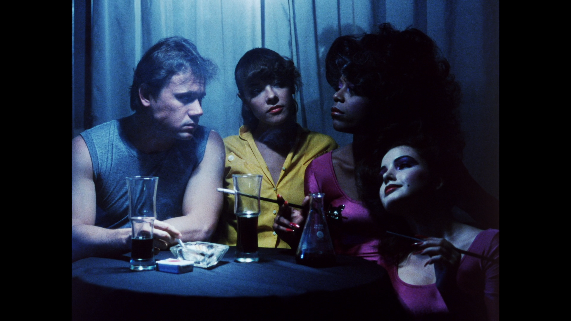 Cafe Flesh 1.33:1 cap 3