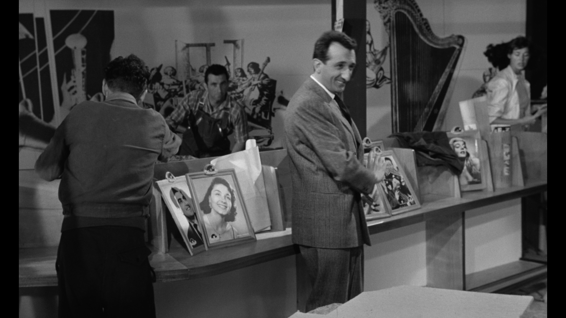 Nude in a White Car cap 4