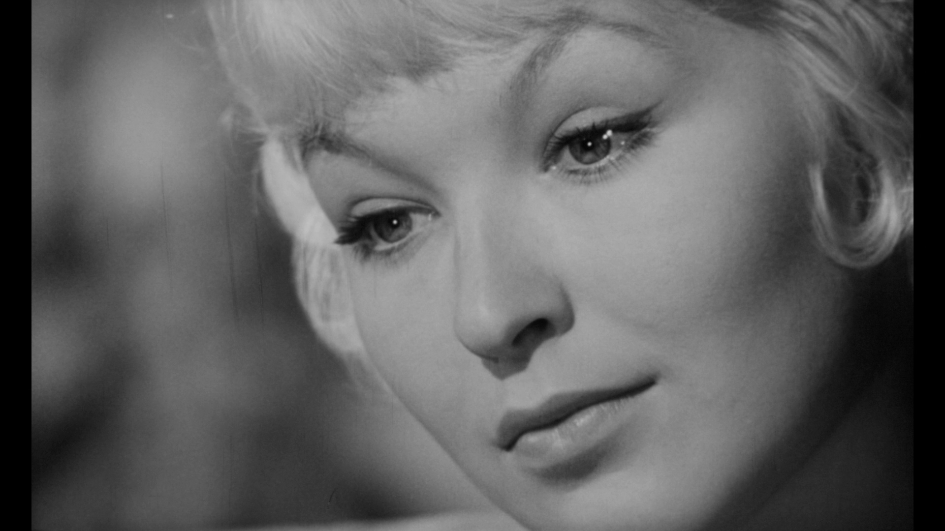 Nude in a White Car trailer