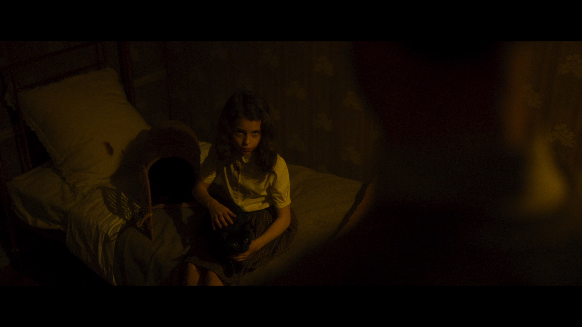 Earwig Blu-ray screencap 10